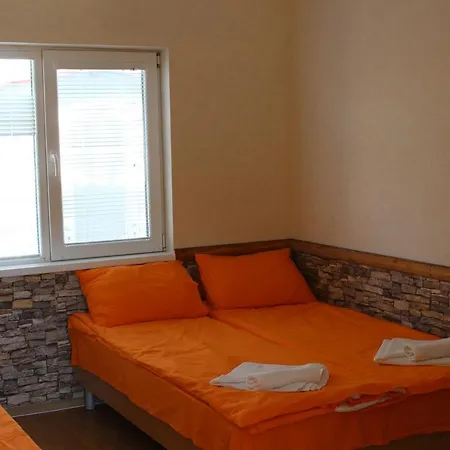 Nevena Pensión Shabla